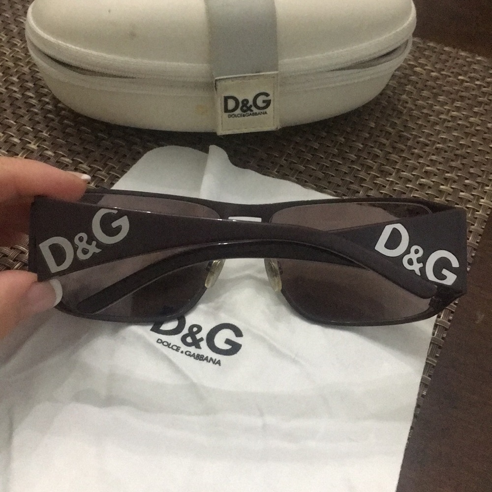 Sunglasses - Picture 3 of 6